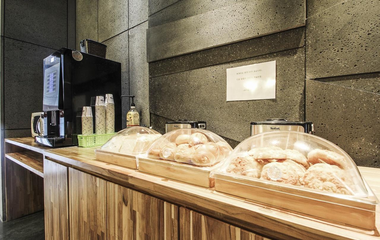 Haeundae Yeoubi Hotel Busan Eksteriør billede